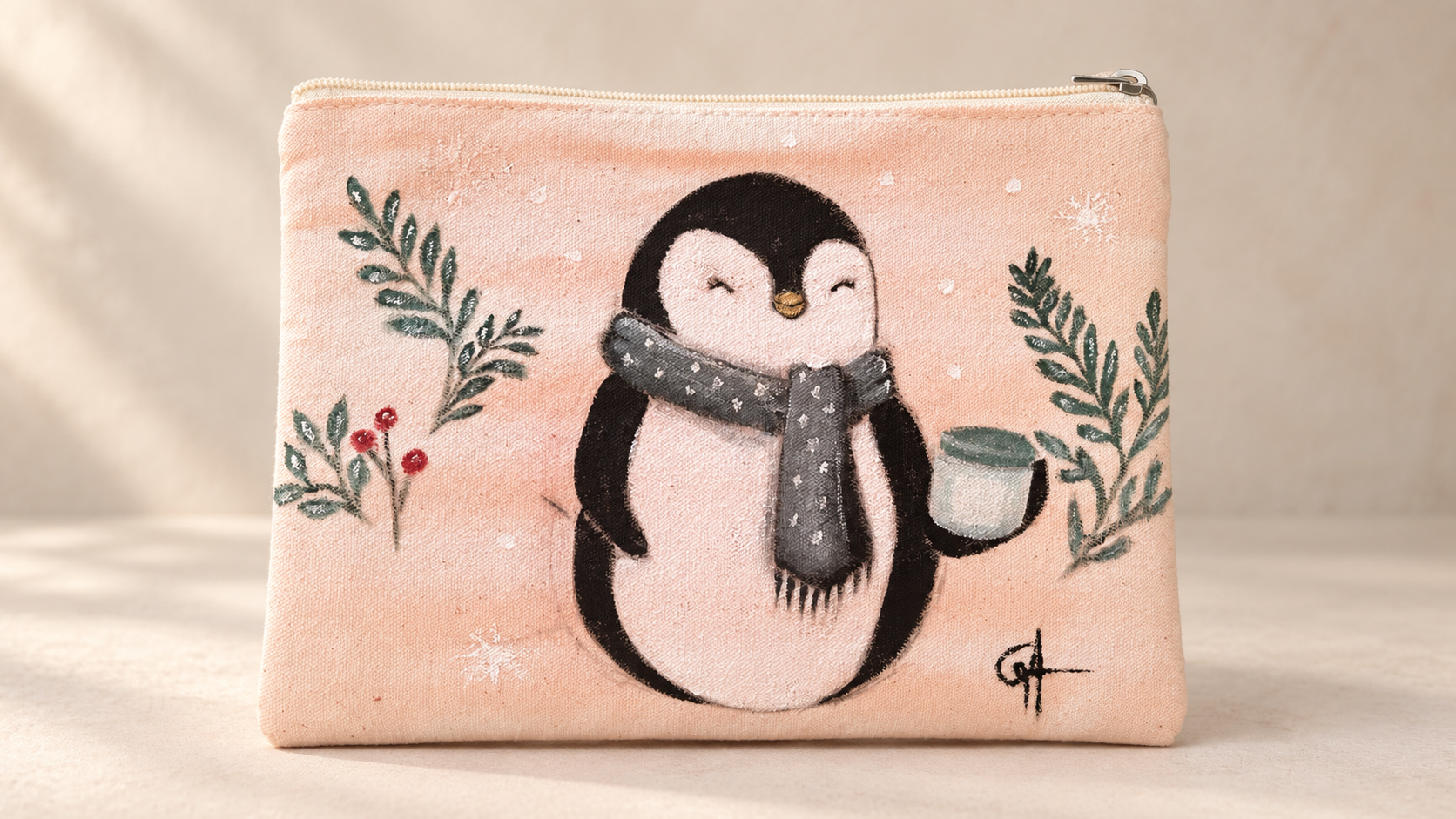 Portfard pictat manual cu un pinguin de Crăciun